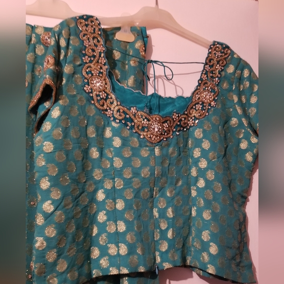 3 PIECE INDIAN OUTFIT - Picture 3 of 15